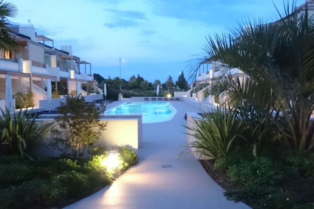 Residence Jesolo Lido Centro Con Piscina Exteriér fotografie